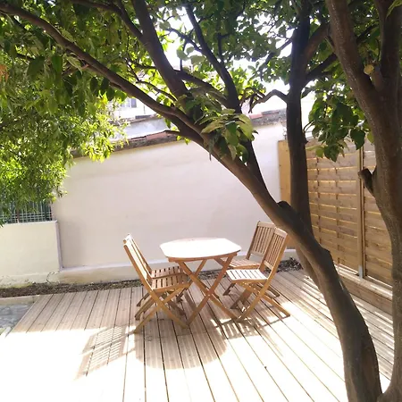 T2 De Charme Avec Jardin Golfe-juan 400 M Plage Apartment